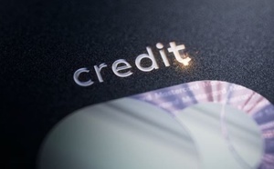 Trésorerie : Qonto lance une carte à débit différé et un découvert pour les entreprises