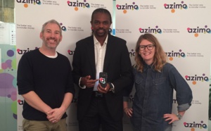 Le footballeur Kanu devient ambassadeur d’Azimo pour le lancement de son nouveau service au Nigeria